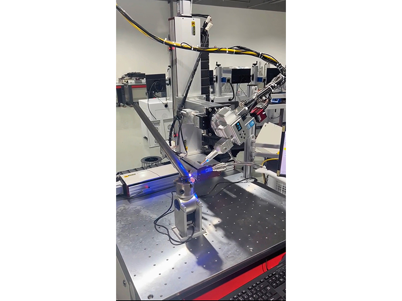 桌脚五轴平台焊案例 (2).jpg